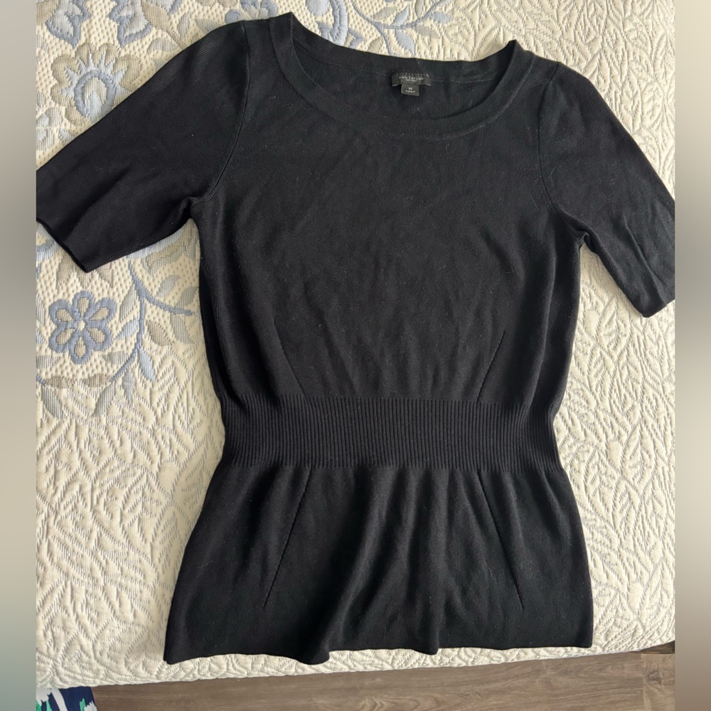 Ann Taylor Factory Wedge Sweater Tee - Black - Size XS.
